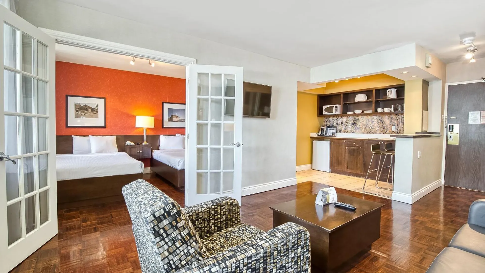 Town Inn Suites Hotel Toronto