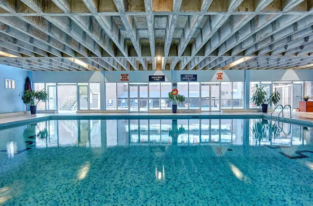 Town Inn Suites Hotel Toronto 3*,