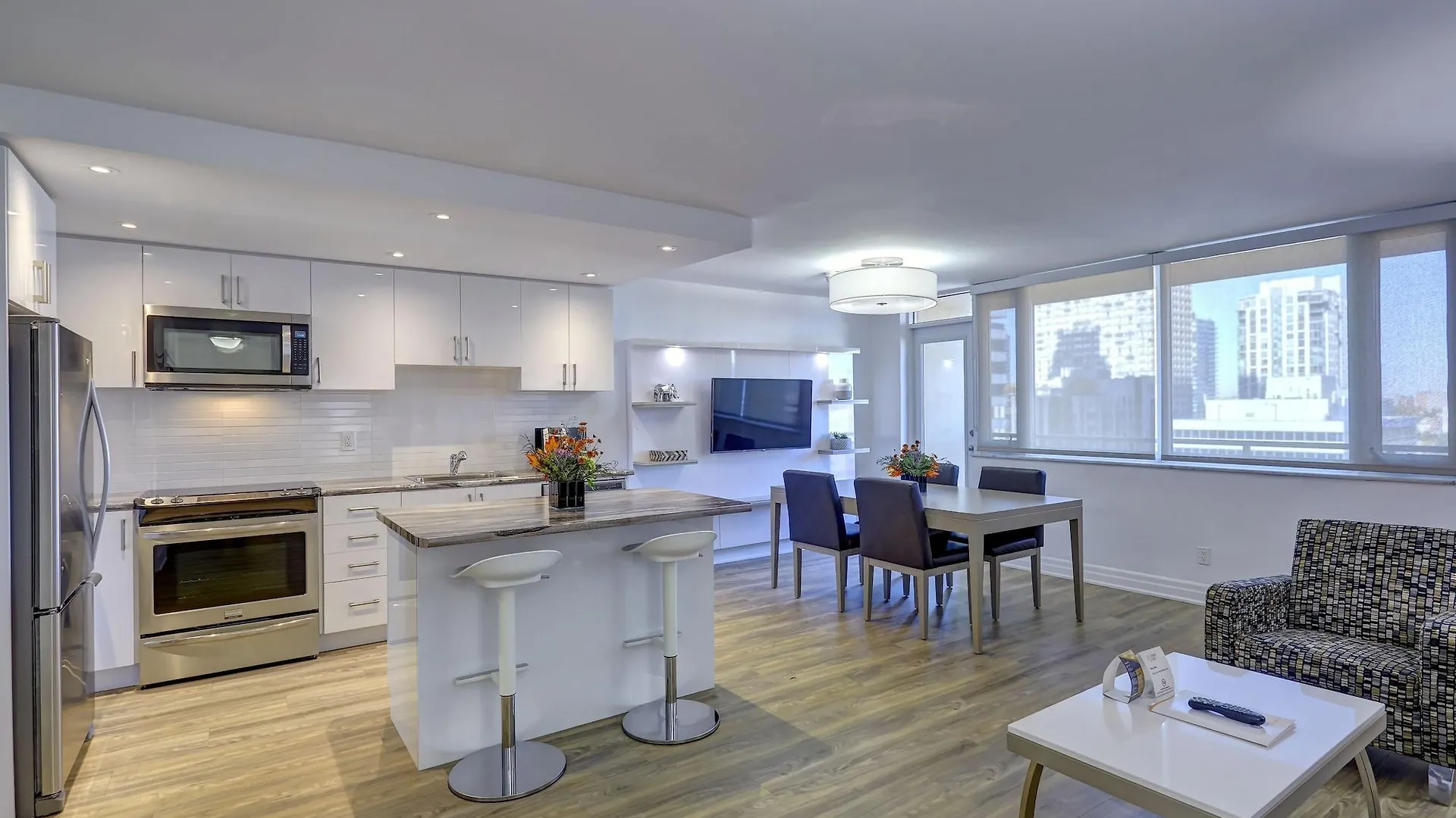 Town Inn Suites Hotel Toronto Canada