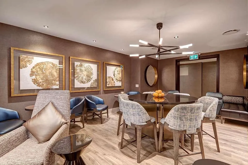 Town Inn Suites Hotel Toronto
