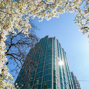 *** Hotel Rosedale On Robson Kanada